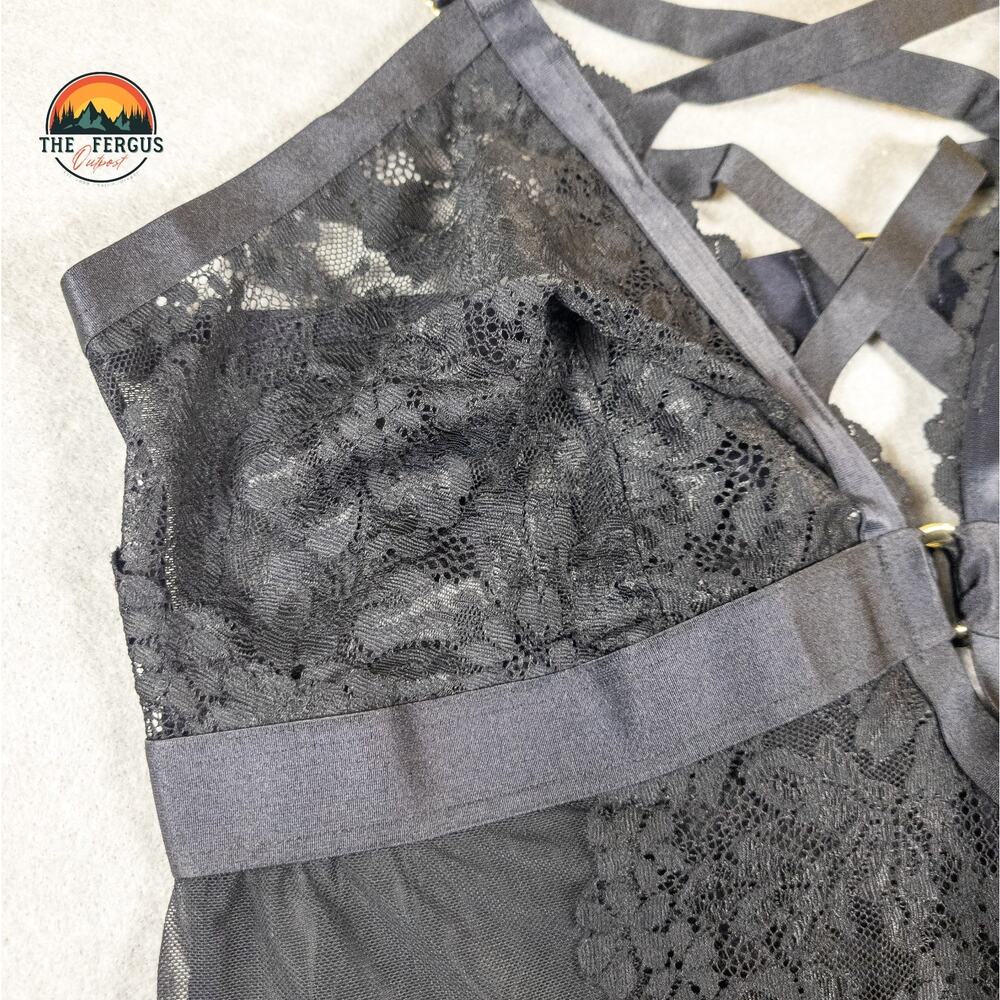 NWT Torrid Sexy Black Strappy Lace & Mesh Lingerie Bodysuit Plus Size 1 (14/16) - Picture 10 of 16